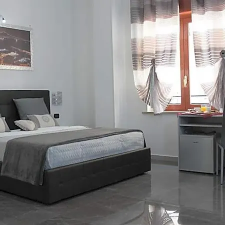 La Perla 3* Неаполь