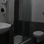 Alojamento de Acomodação e Pequeno-almoço La Perla 3*